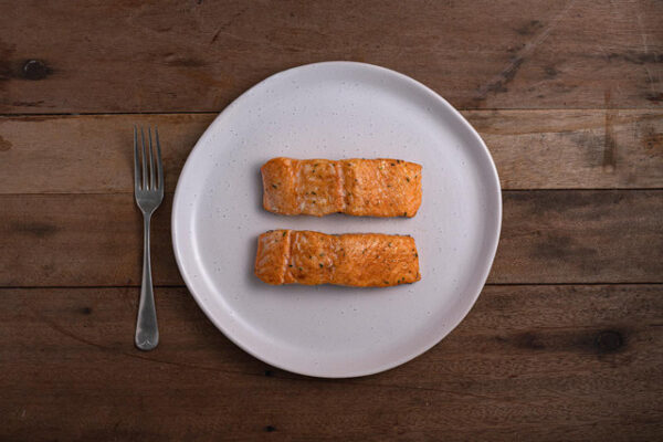 2 Salmon Fillets portions with a Thai Marinade - Image 3